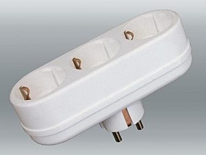 Тройник разветвитель 3роз. 16А земля Toker